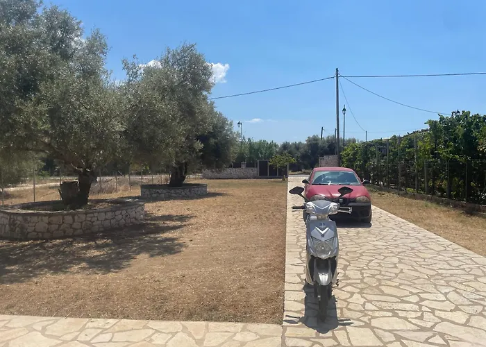 Апартаменты Alexandras House *