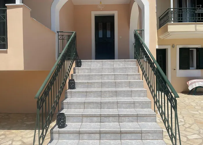 Alexandras House Апартаменты *