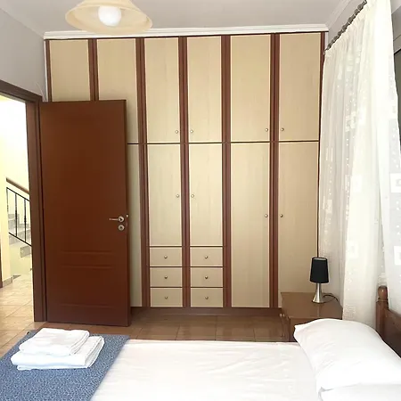 Alexandras House Appartement *