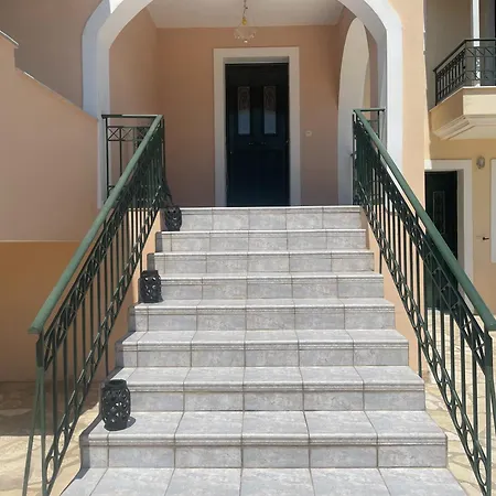 Alexandras House Appartement *